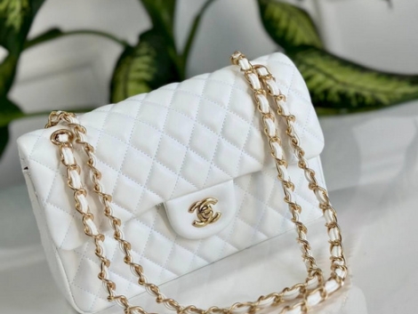 Channel 2.55 Classic White Bag